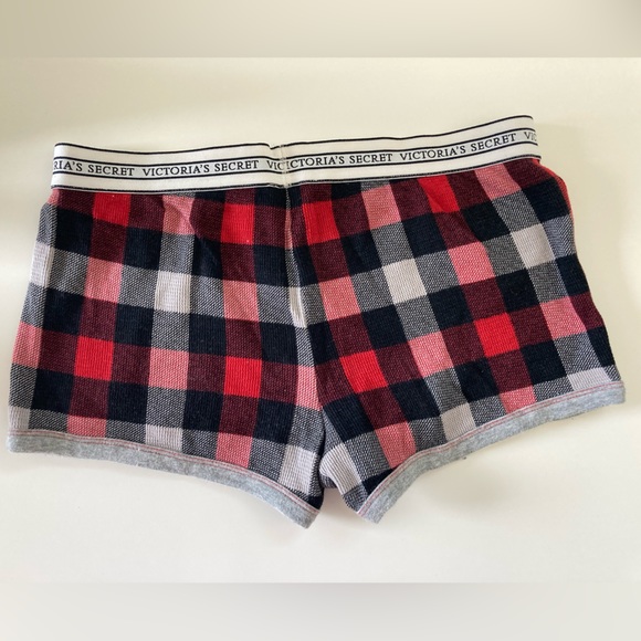 Victoria’s Secret 2 Piece Tank and Short - Picture 4 of 4